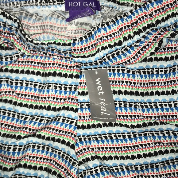 Patterned Shorts - Picture 3 of 4